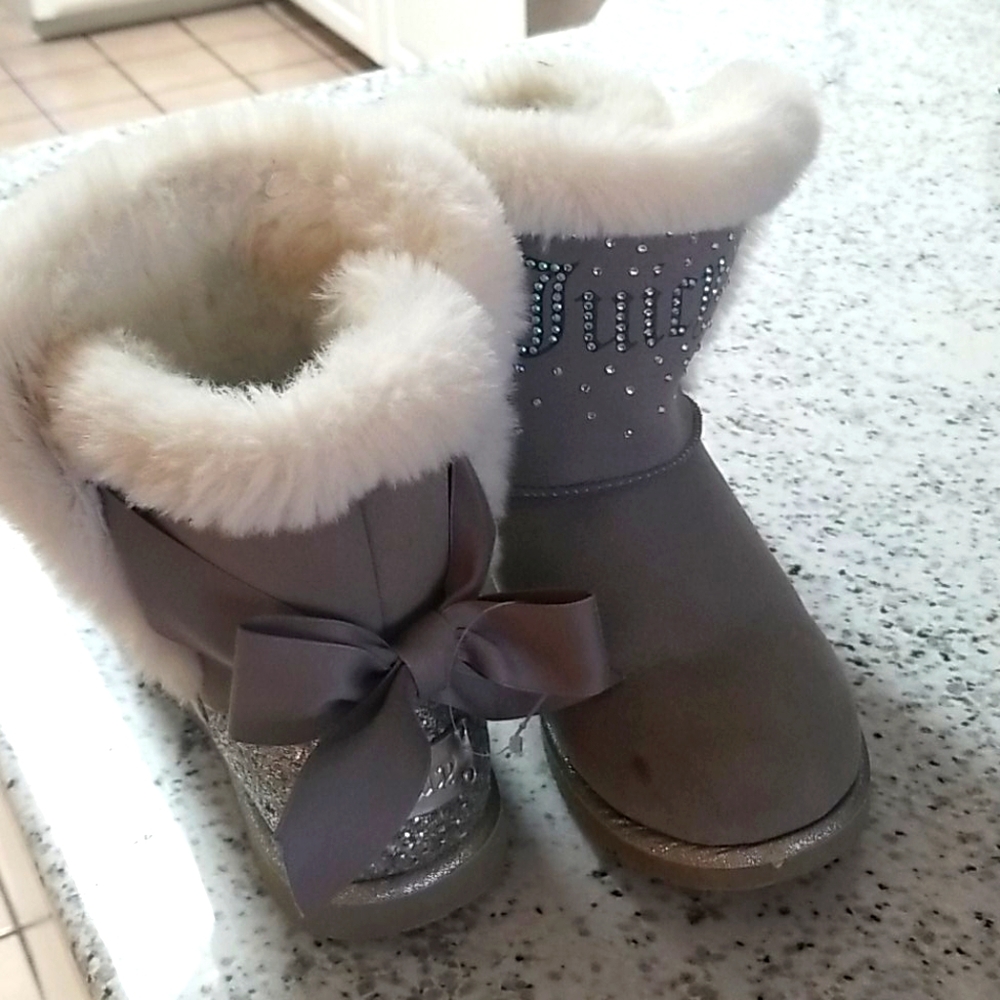 Juicy Sherpa booties